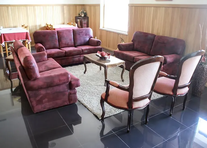 Solar Da Charneca Hotel