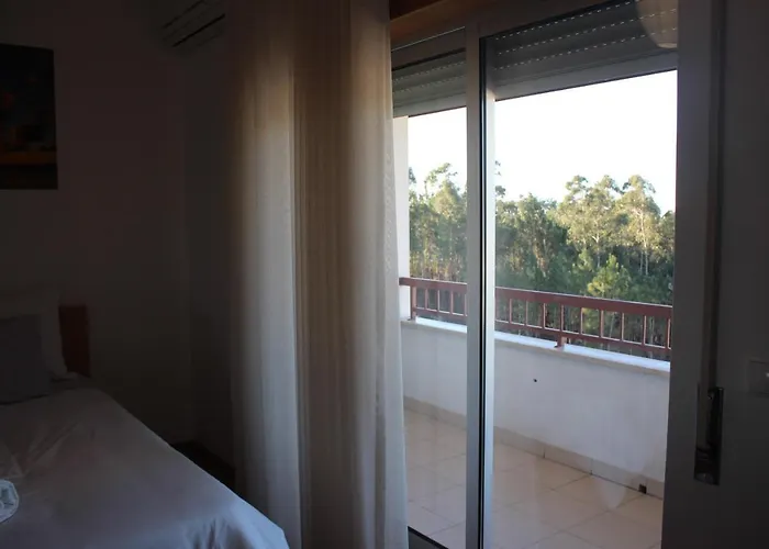 Hotel Solar Da Charneca 2*